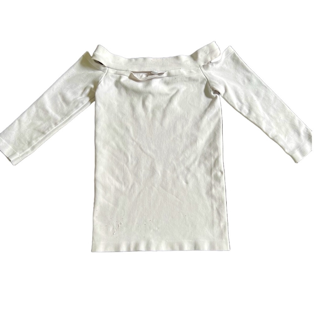 🌸WHITE SHORT SLEEVE TOP WITH CUTOUTS ON SHOULDERS SIZE EXTRA SMALL